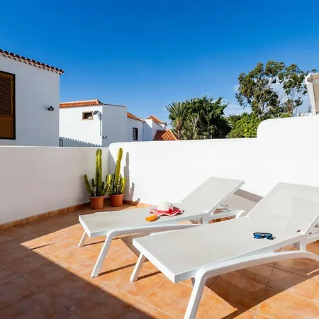 Apartment Paraiso Royal, Sunny Terrace Pool Playa de las Americas (Tenerife)