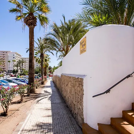 Apartment Paraiso Royal, Sunny Terrace Pool Playa de las Americas (Tenerife)